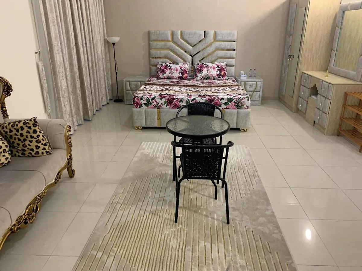 Private Rooms With Bathrooms In Dubai 0*,  United Arab Emirates