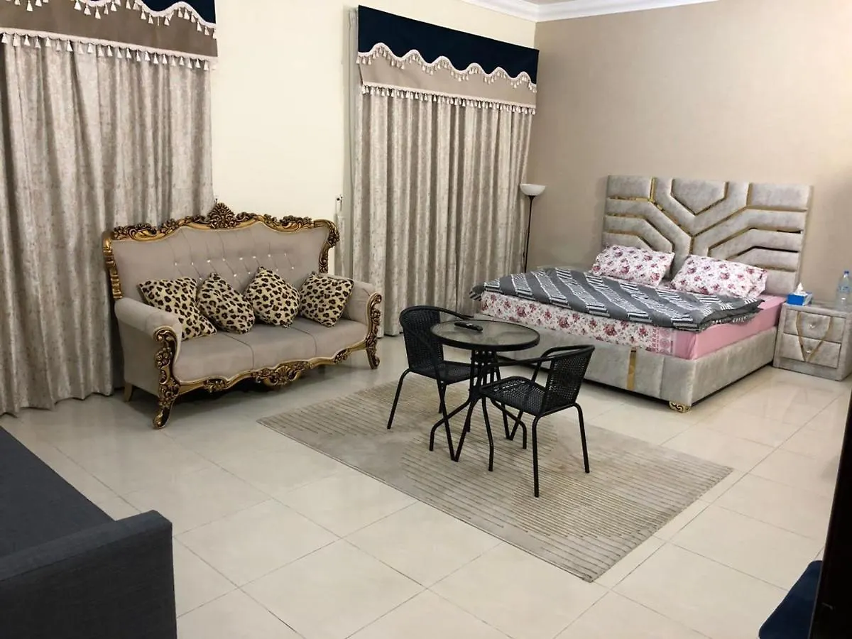 Private Rooms With Bathrooms In Dubai Homestay